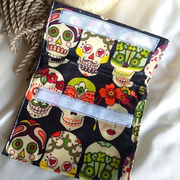 Day of the Dead Vinyl Clutch - Picture 3 of 12
